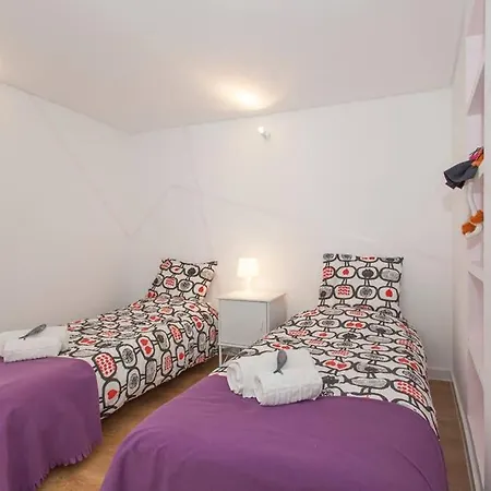Apartment Windmill White - 2 Bedroom Duplex On City Center Lisbon
