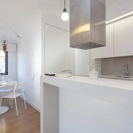 Apartment Windmill White - 2 Bedroom Duplex On City Center *